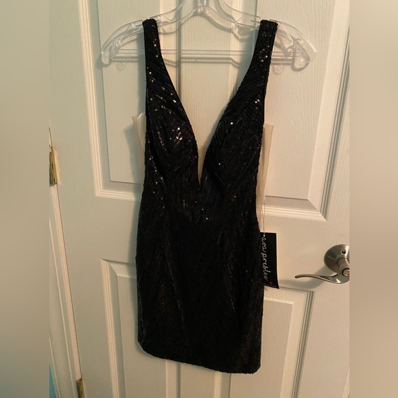 Black Ava Presley Sequined Dress - Picture 2 of 9